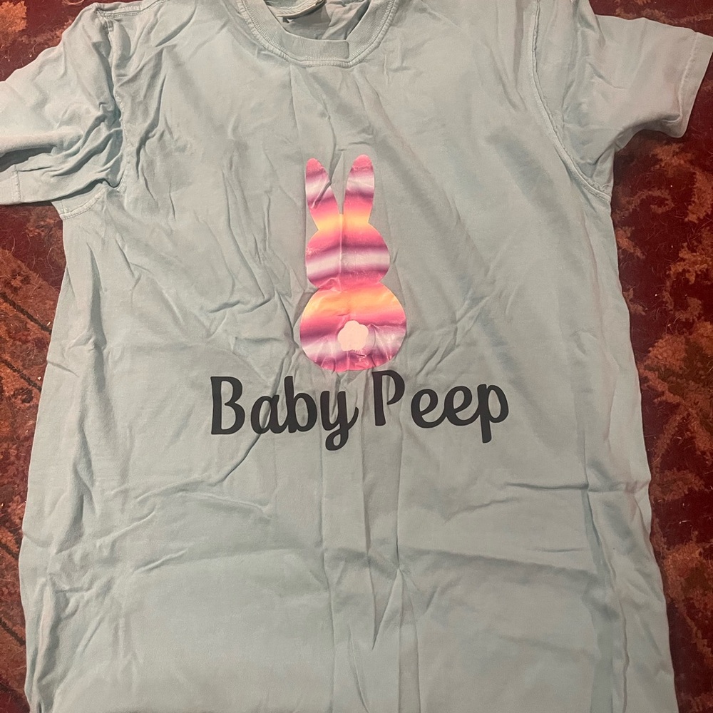 Baby Peep Graphic Tee Size Medium